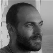 Laureato in Scienze politiche